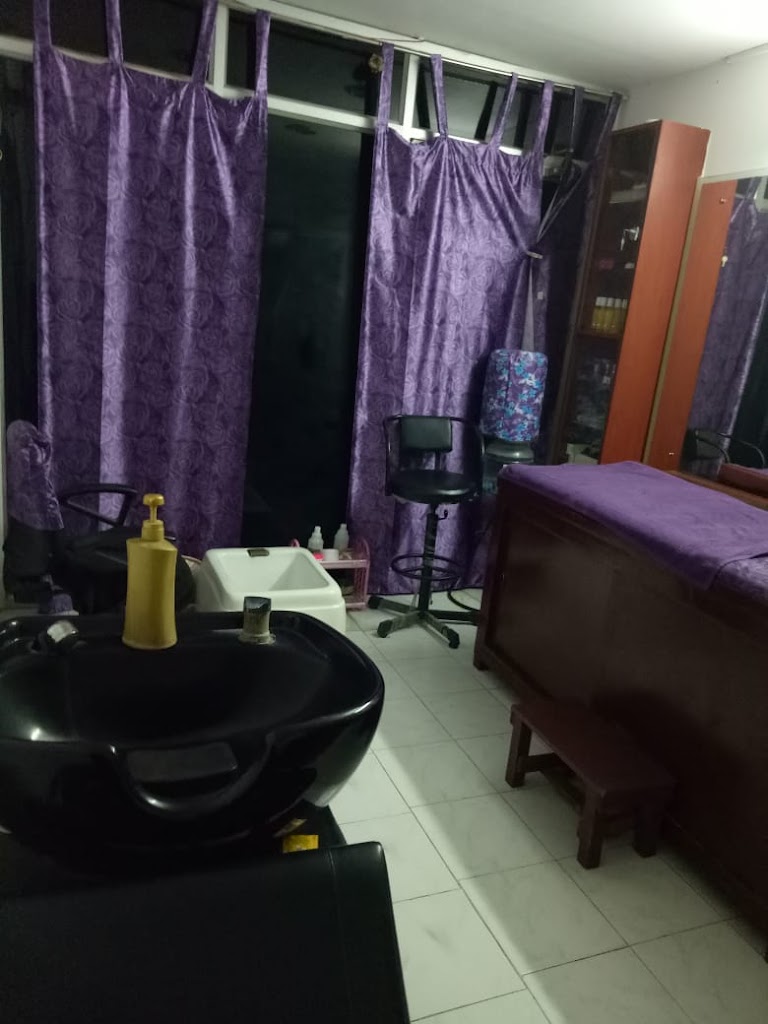 Honey Beauty Parlour