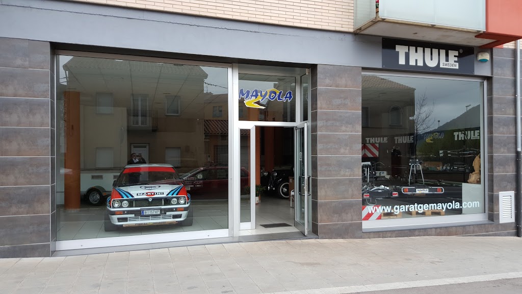 Garatge Mayola — Exterior
