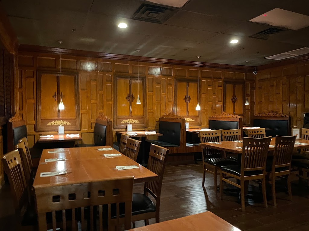 Pin Kaow Thai Restaurant Rainbow
