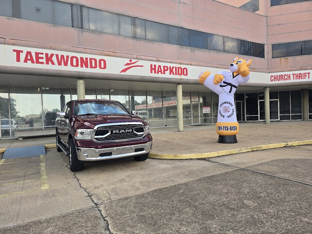  Team U. M. A. Choi's Tae Kwon Do, Hap Ki Do & Boxing Gym