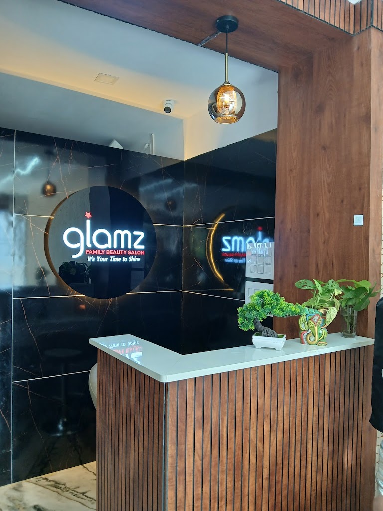Glamz Unisex Beauty Salon