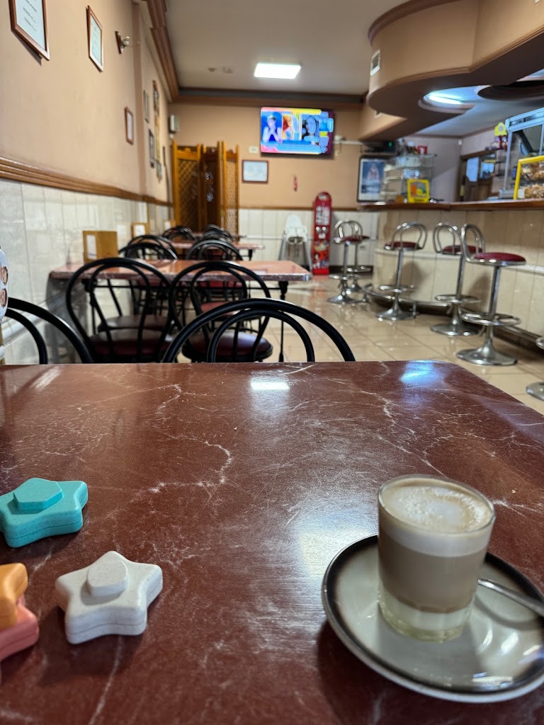 Cafeteria El Pepito — Cafe