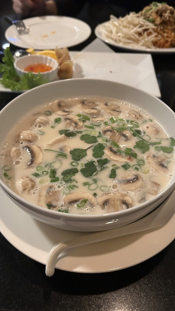 Siam On Eastlake