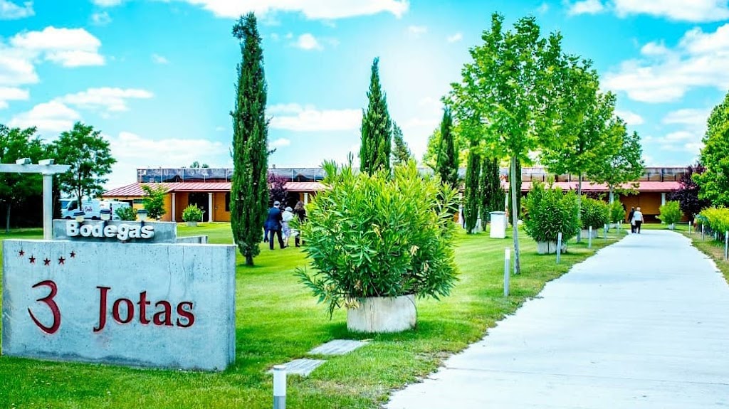 Bodega Finca Tres Jotas — Del propietario