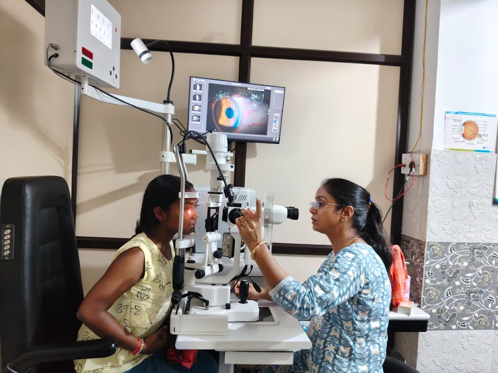 Drishti Eye Ent Clinic Ent Clinic In Rohini Best Eye Doctor In Rohini Ophthalmologist In Rohini Eye Surgeon In Rohini