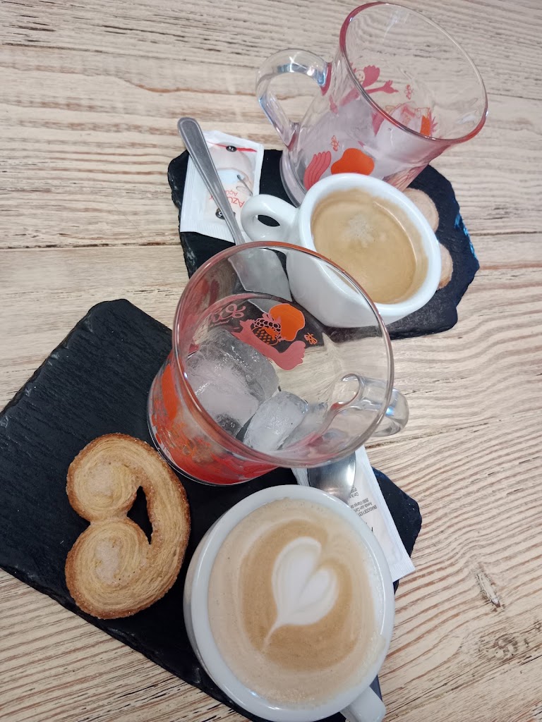 Coconut Cafe — Capuchino