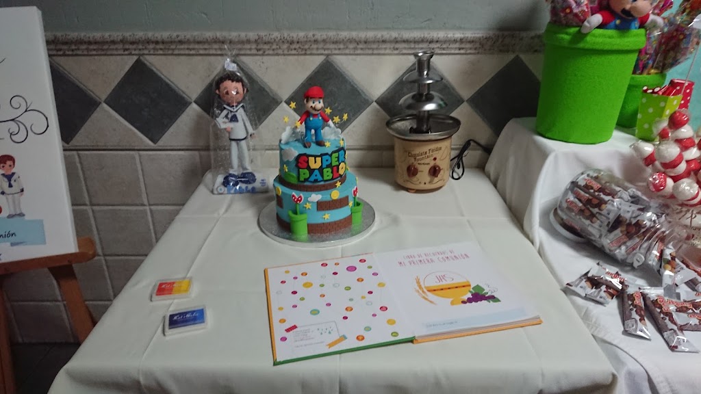 CAFE BAR EVITA — Comida y bebida