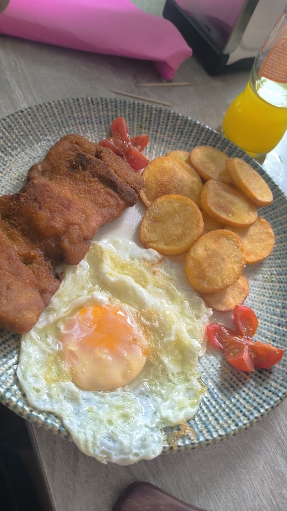 Los Ratitos de Marotti — Comida y bebida