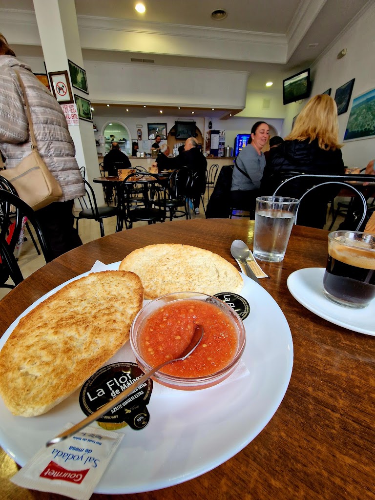Bar Churreria El Molinillo II — Cafe