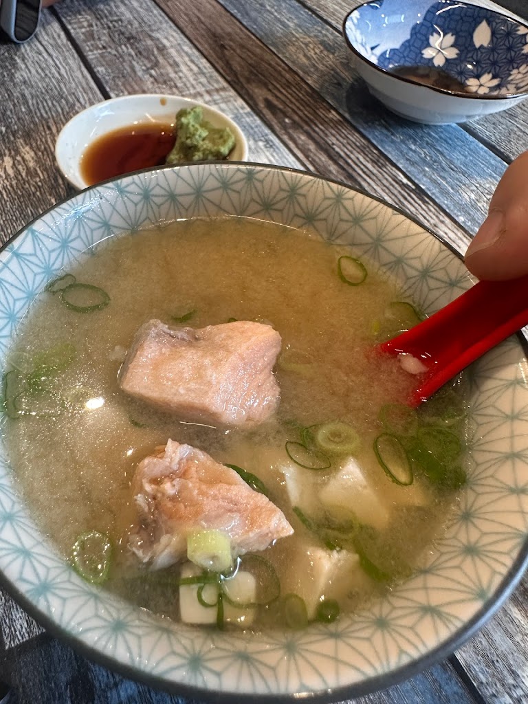 雜誌の壽司(丼飯) 的照片