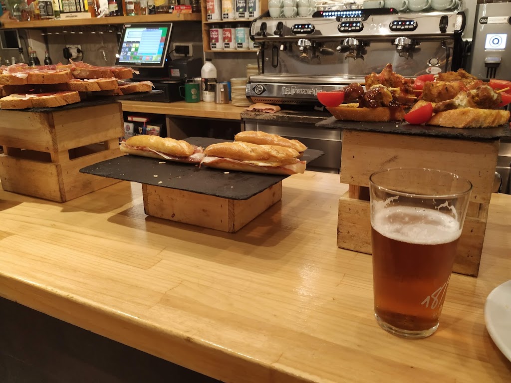 La Ruda Bilbao — Comida y bebida