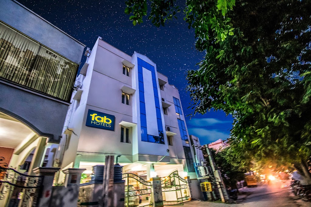 Fabhotel Aditya Yatri Nivas Hotel In Ramanuja Circle Tirupati