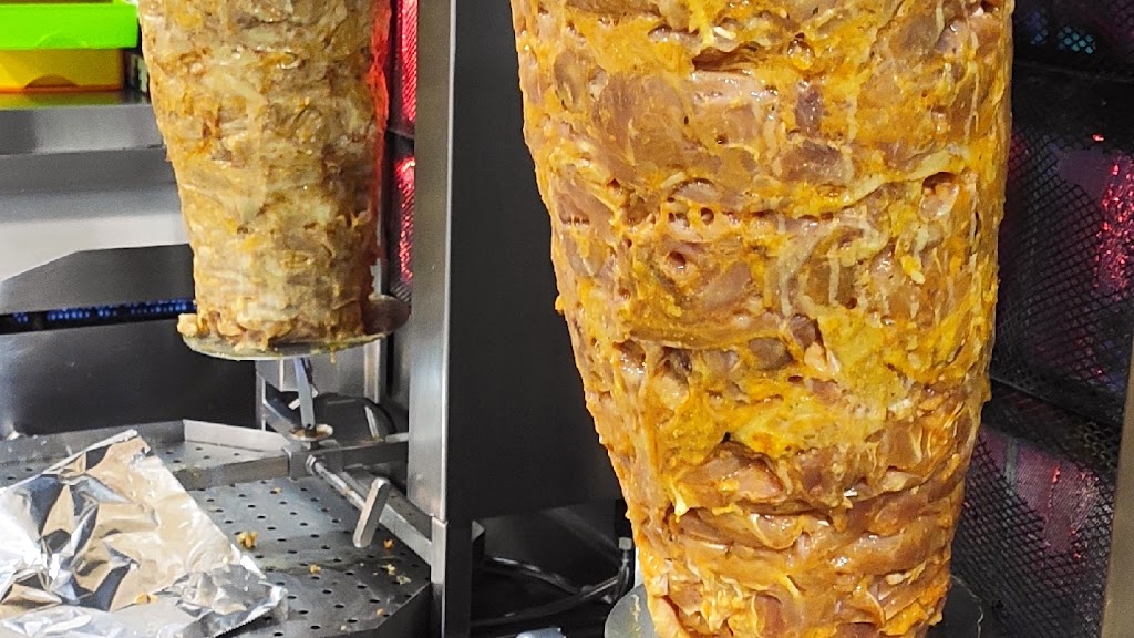 Kebab Al-Andalus — Comida y bebida
