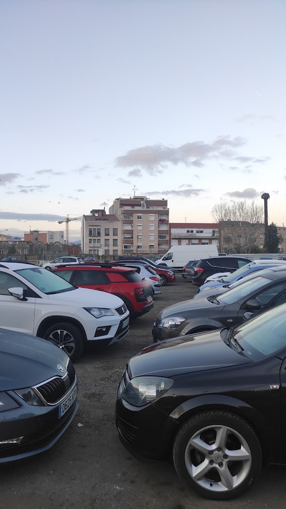 PARKING CAMPO DE FUTBOL RAMBLA — Estacionamiento