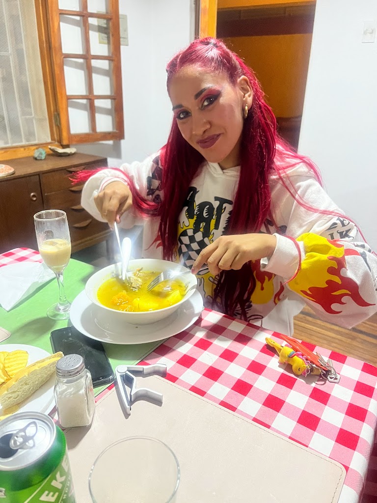 Comida y bebida