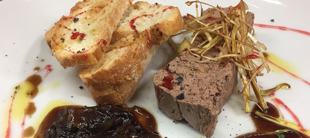 El Garrofer Restaurant — Comida y bebida