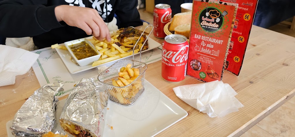 Saada Bar & Restaurant — Papas fritas