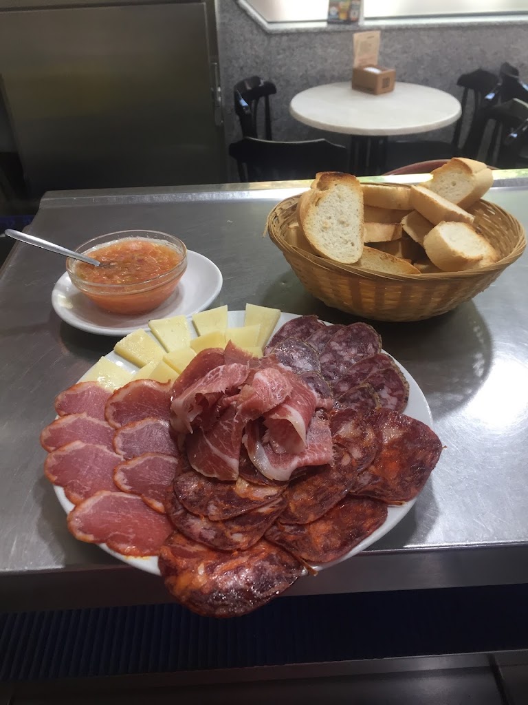 Cafeteria Bar BIZ VAZ — Del propietario