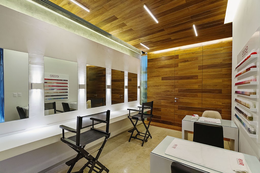 Keiros by Sandra — Interior