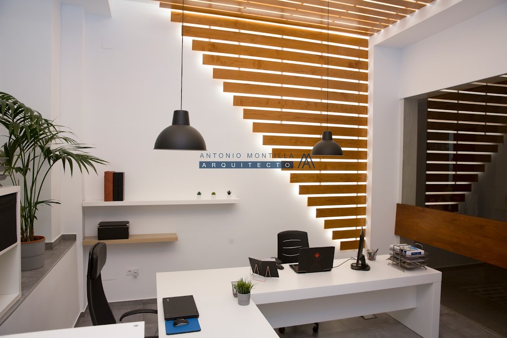 Arquitecto - Antonio Montilla