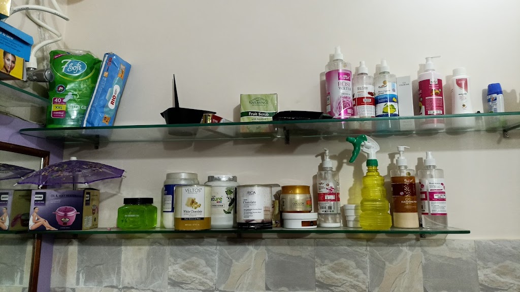 Sakhi Beauty Parlour