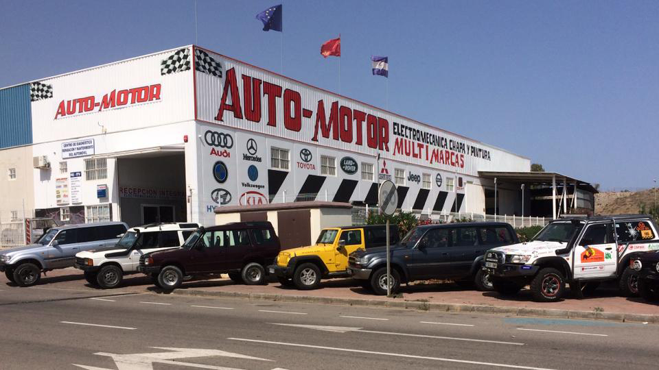 Taller Mecanico Auto Motor 4x4 — Exterior