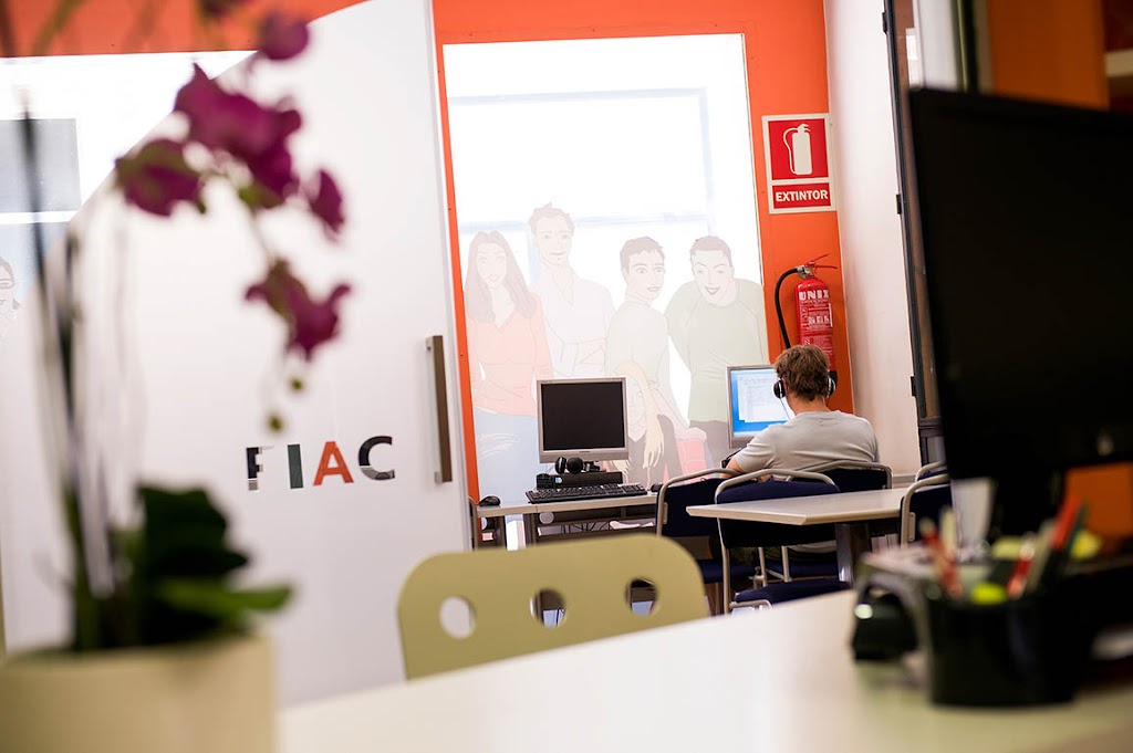FIAC IDIOMES Sabadell Centre- Cursos d'Angles per a nens, joves i adults