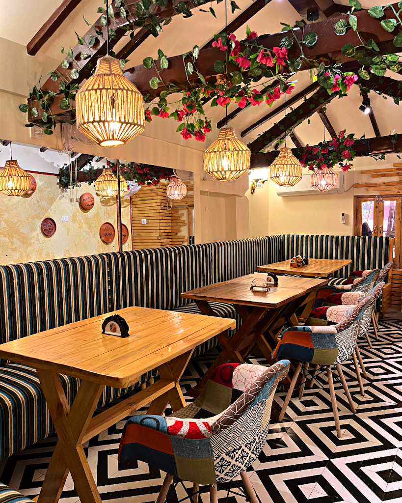 Kutumbh Multicuisine Restaurant Bar