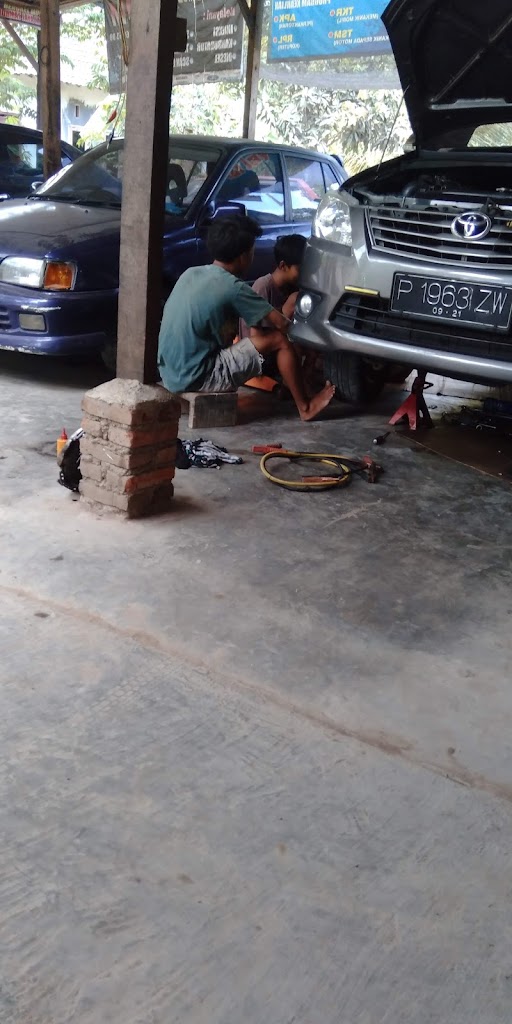 Bengkel Mobil Rjm Sumberayu muncar