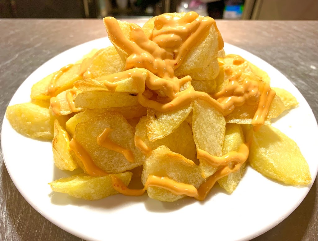 Bar Cafeteria Ca L' Enric — Comida y bebida