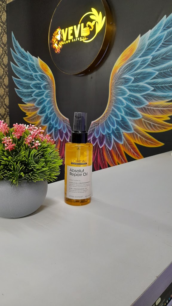 Vevi Glow Natural Women S Salon Bridal Studio Cosmetics Shop