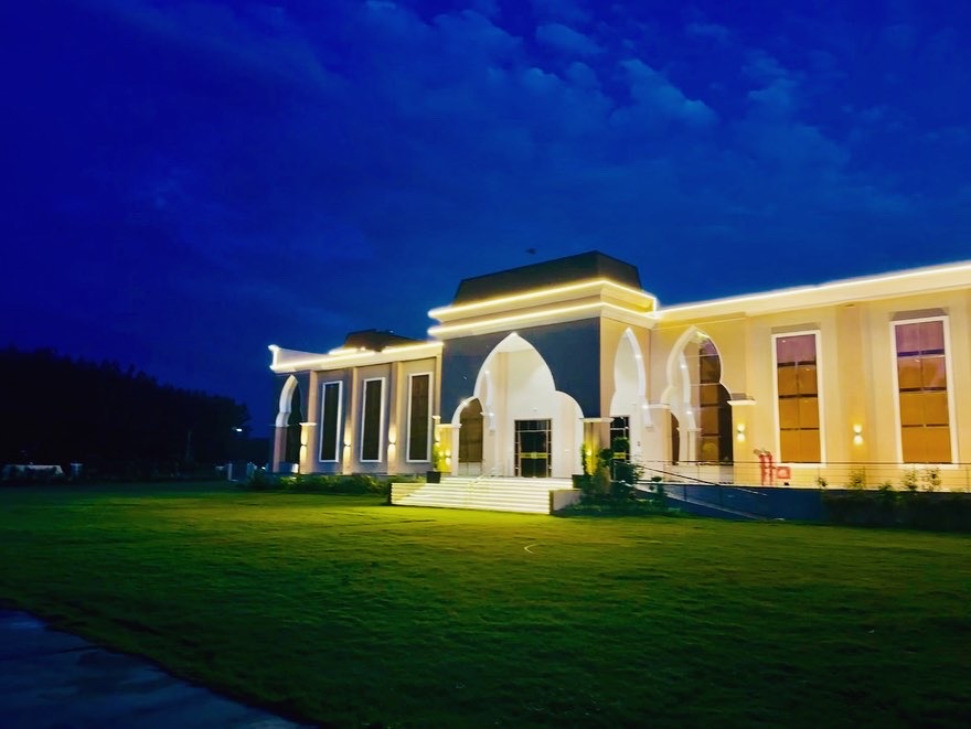 Ar Resorts