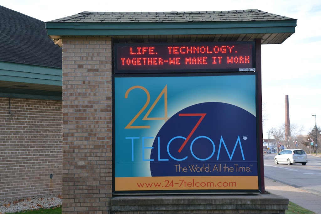 24 7 West Wisconsin Telcom