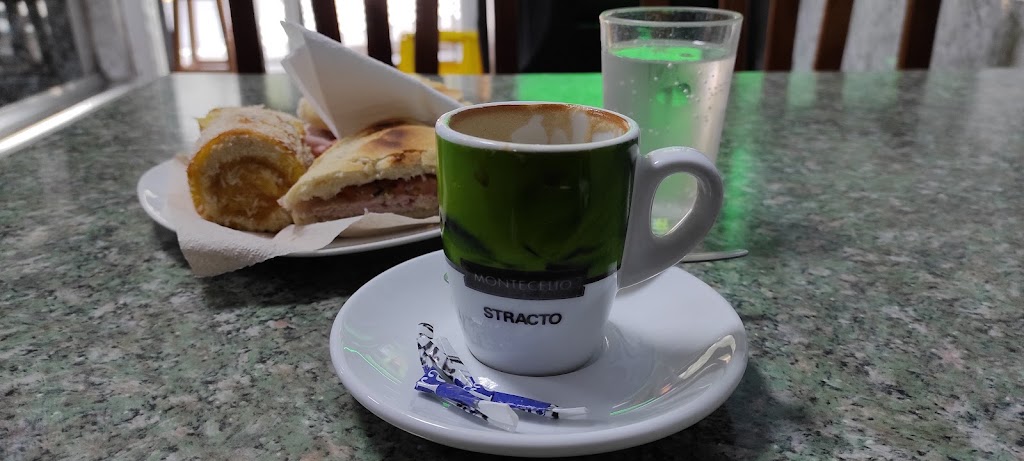 Bar Cafeteria La Palmera - Loterias — Cafe