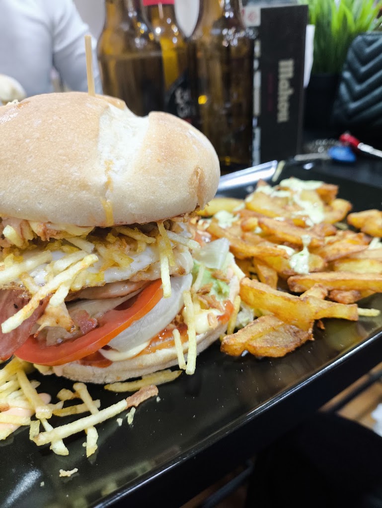 Bar cafe El parroquia — Sandwich de pollo