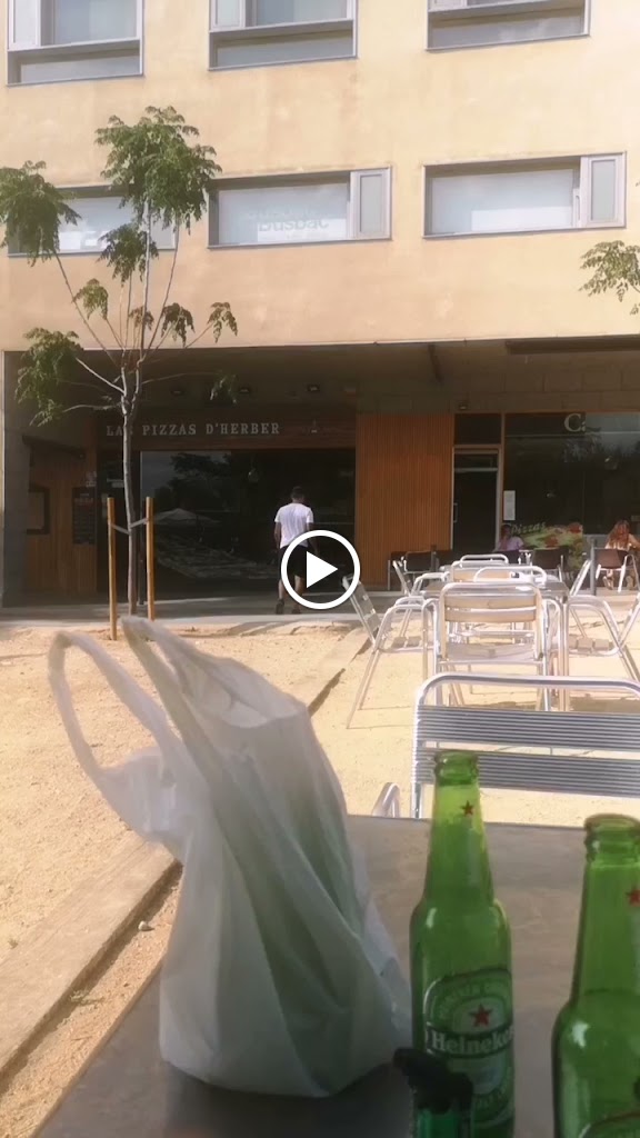 Cal Paqui's Kebab(RUBI) — Videos