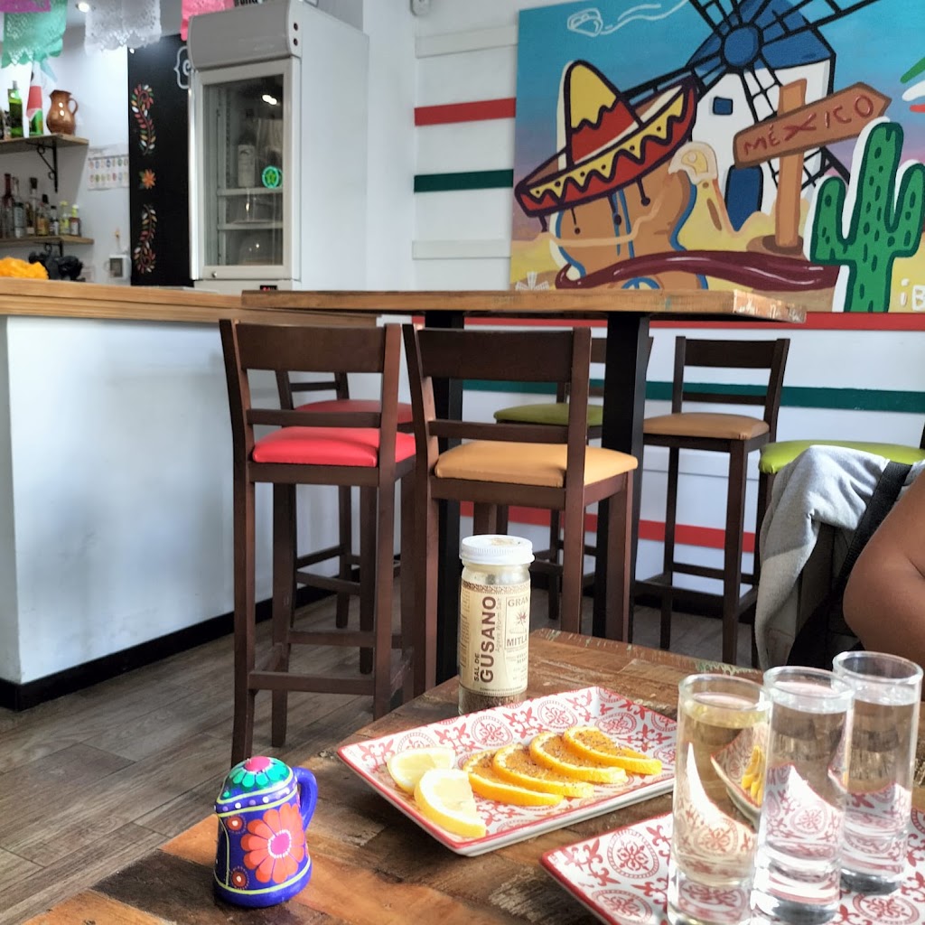 Mama Chingona l Restaurante Villarrobledo — Comida y bebida
