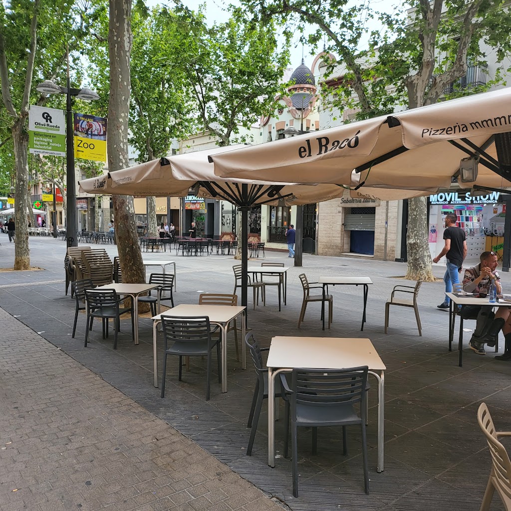El Raco Vilanova. Mediteranean Pizzeria. — Ambiente