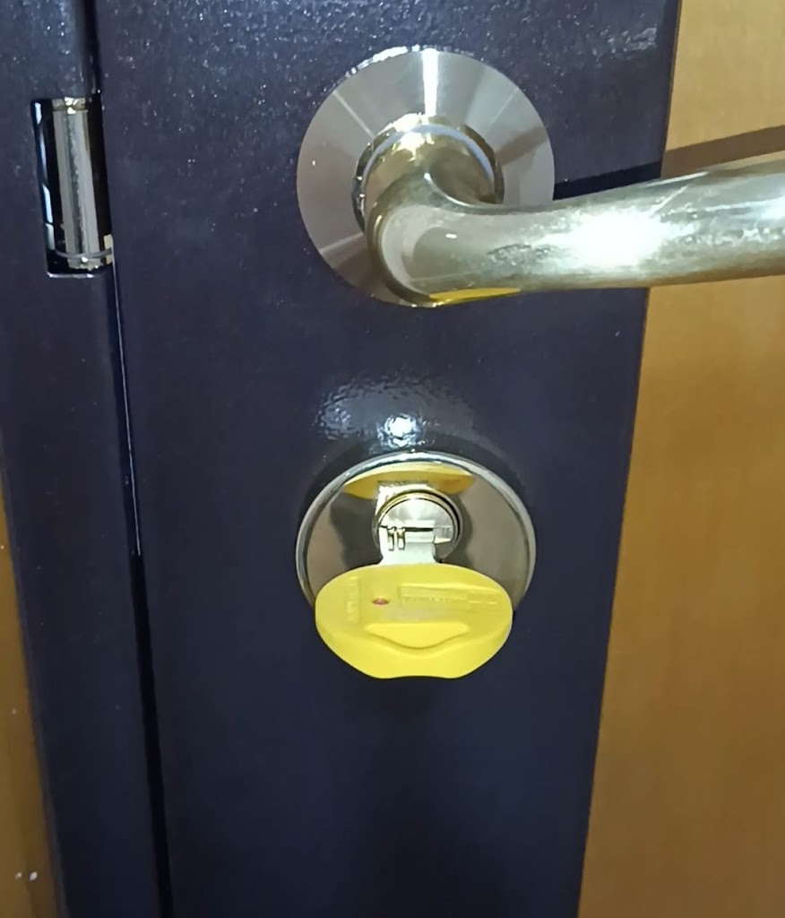 Manu Serra Cerrajeros | Cerrajero 24 Horas Alzira