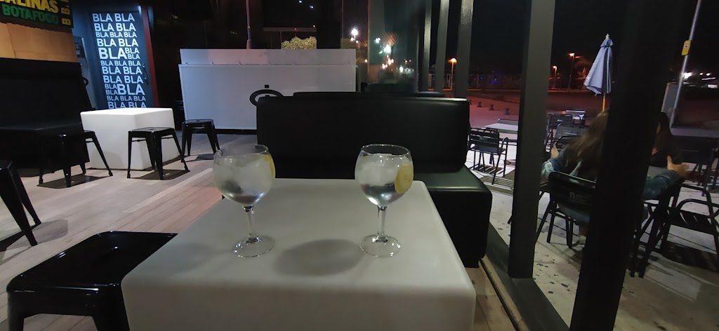 Lo Cafe del Port — Ambiente
