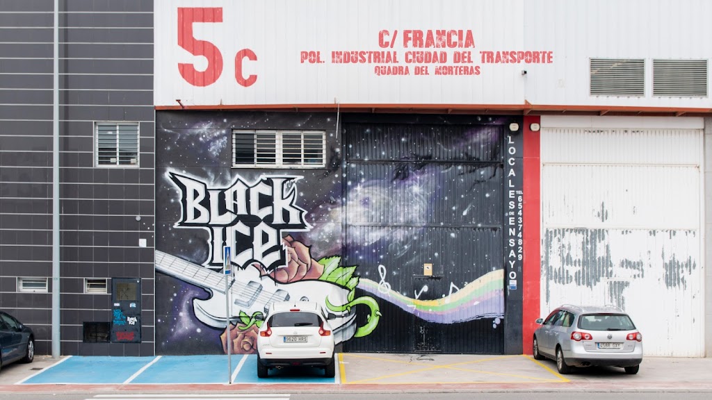 Locales de Ensayo En Castellon Black Ice