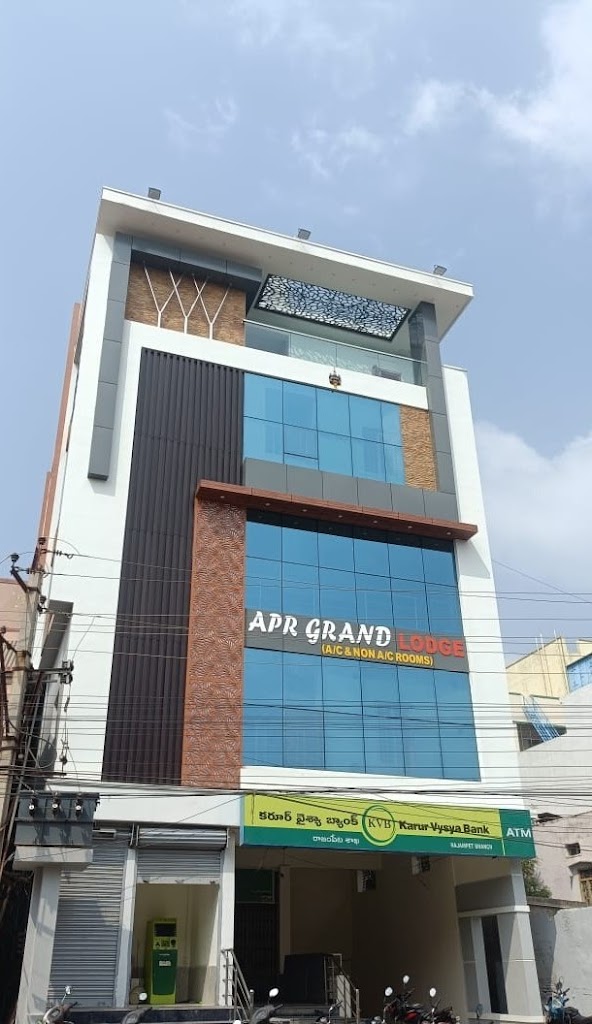 Apr Grand Lodge Hotel