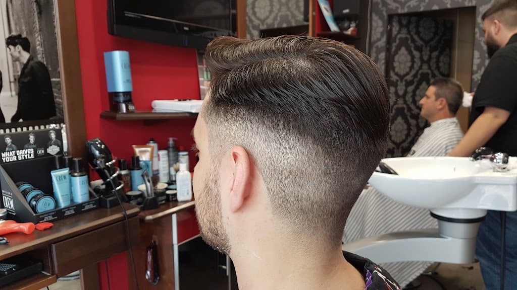 Peluqueria Miranda Aviles Barber Shop — Peinado