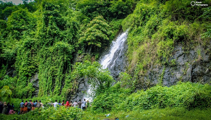Karakkundu Water Falls കാരക്കുണ്ട് വെള്ളച്ചാട്ടം