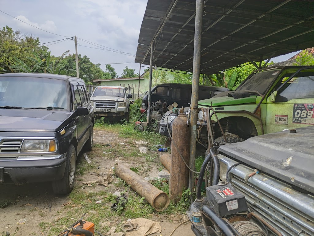 Bengkel mobil saut ves garage