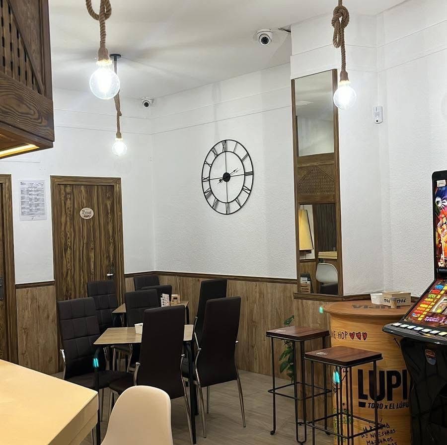 El Rincon Gallego — Ambiente