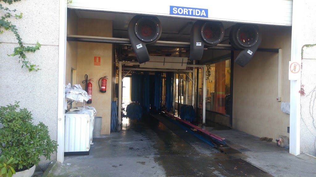 Autolavado Acuario — Exterior