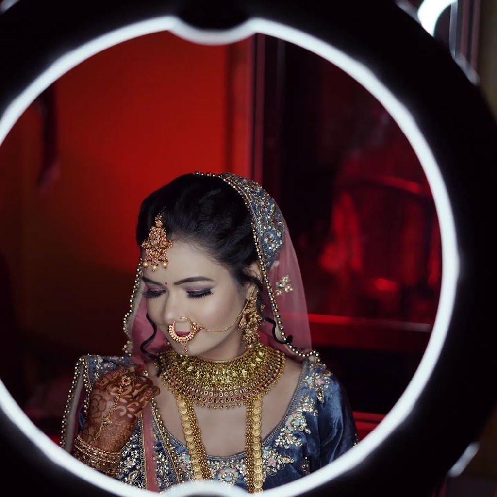 Culture Makeup And Fashion Studio