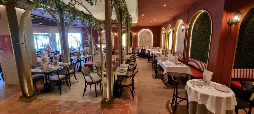 Restaurante La Tagliatella | C.C. Heron Diversia, Alcobendas — Ambiente
