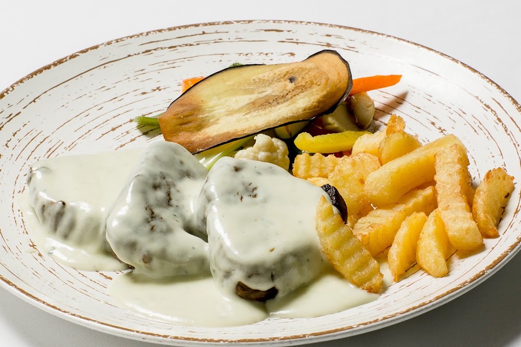 Restaurante El Portalon — Comida y bebida